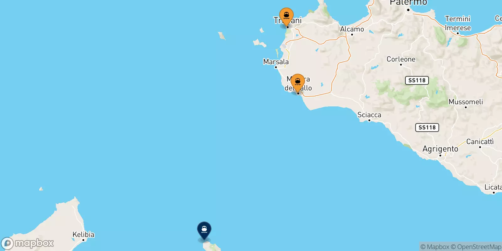 Ferry de l'Italie pour l'Île De Pantelleria